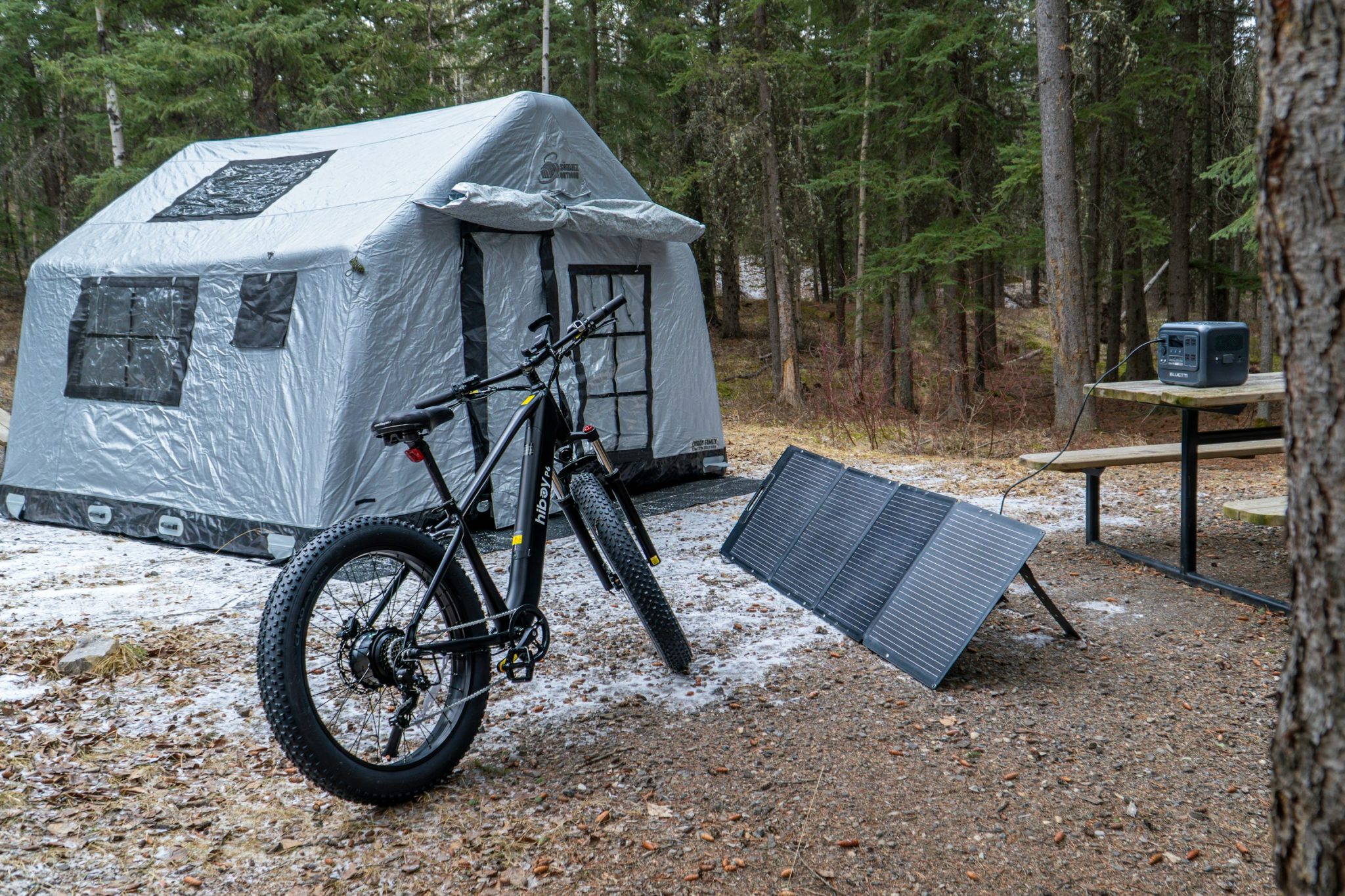 Is an inflatable tent worth the trunk space for car camping? 1 the most practical question in car camping is not whether a piece of gear makes the setup look complete. It is whether it deserves space in the vehicle. Is an inflatable tent worth the trunk space for car camping?