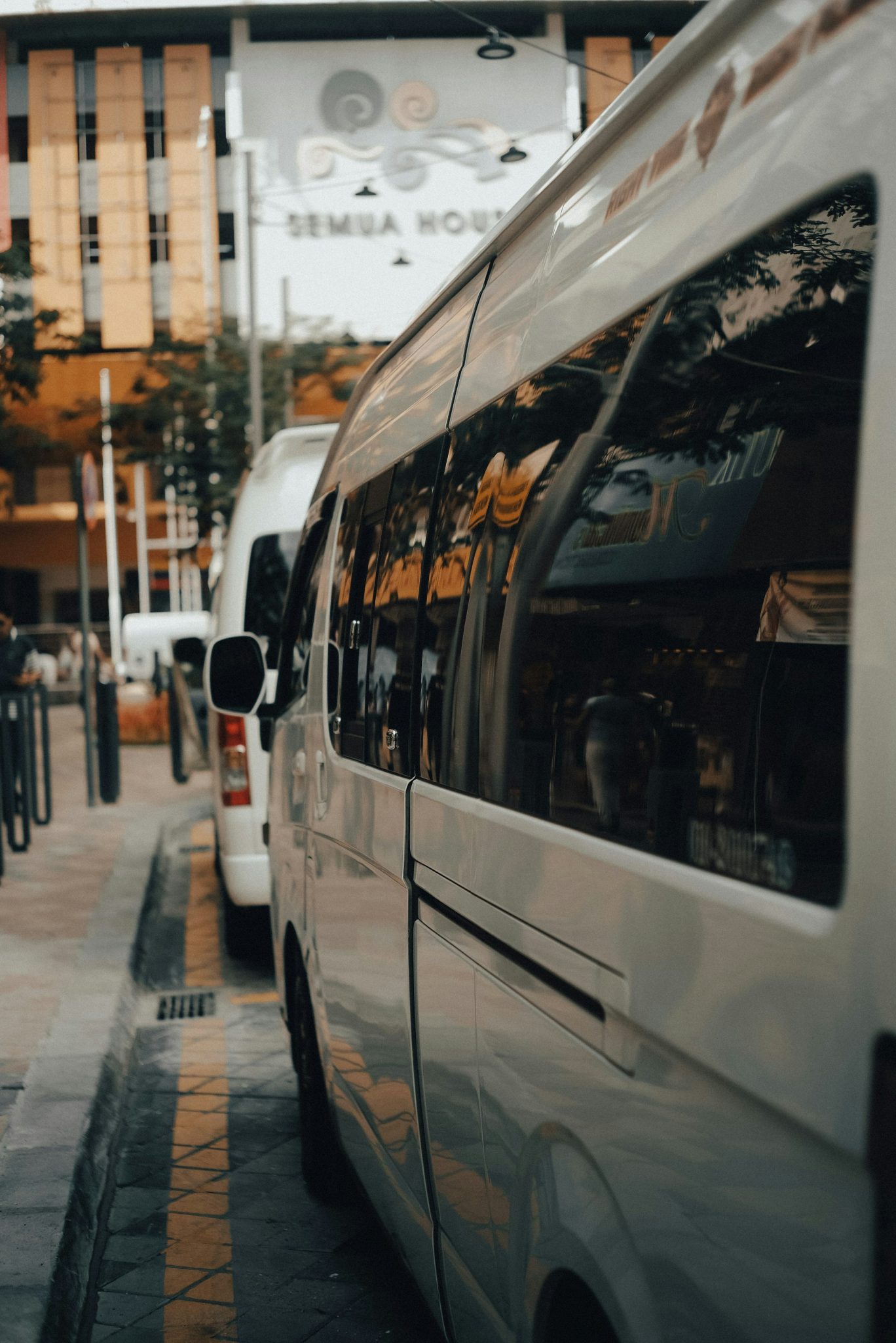 Why minibus hire is a smart choice for group travel in birmingham