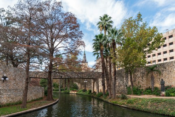 6 best gardens, parks, and nature attractions in san antonio
