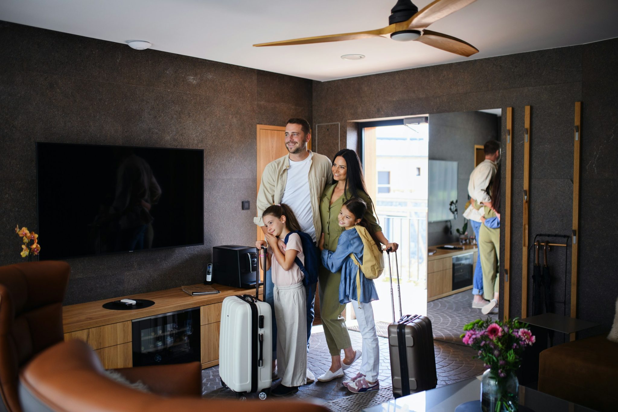 How families can stay financially organized across borders