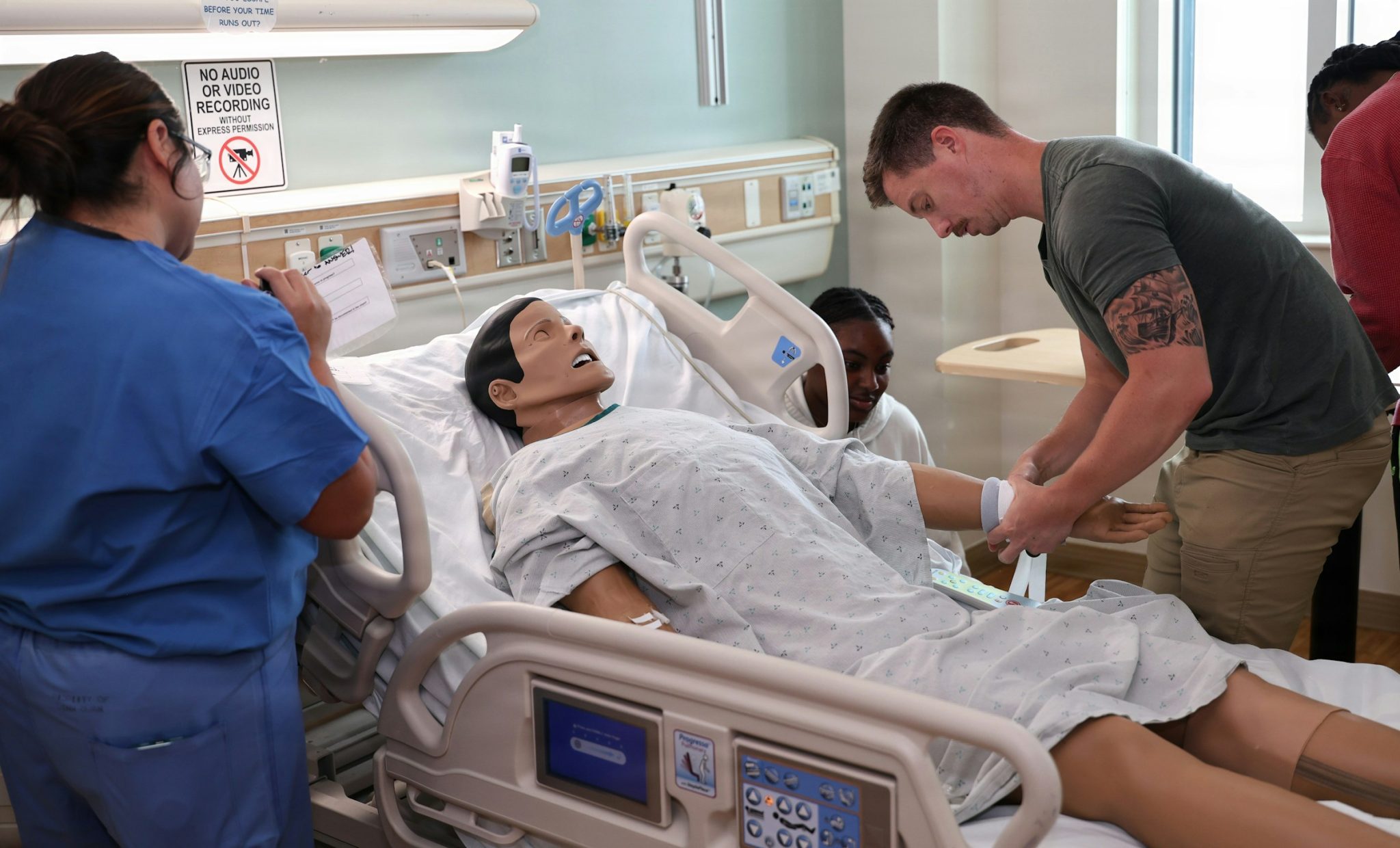How to choose the right medical assistant program in new york?