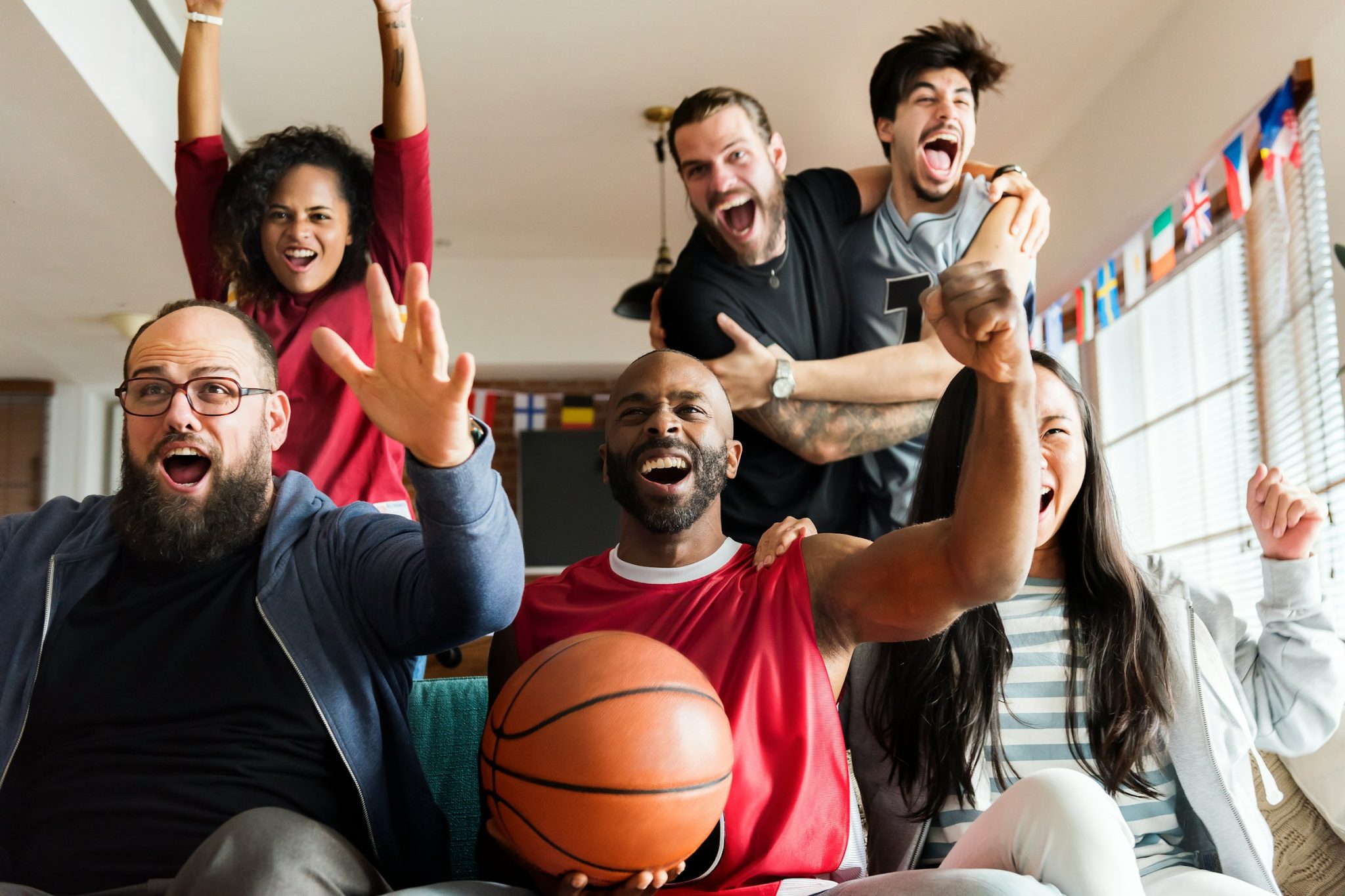 How to plan an nba watch party at home