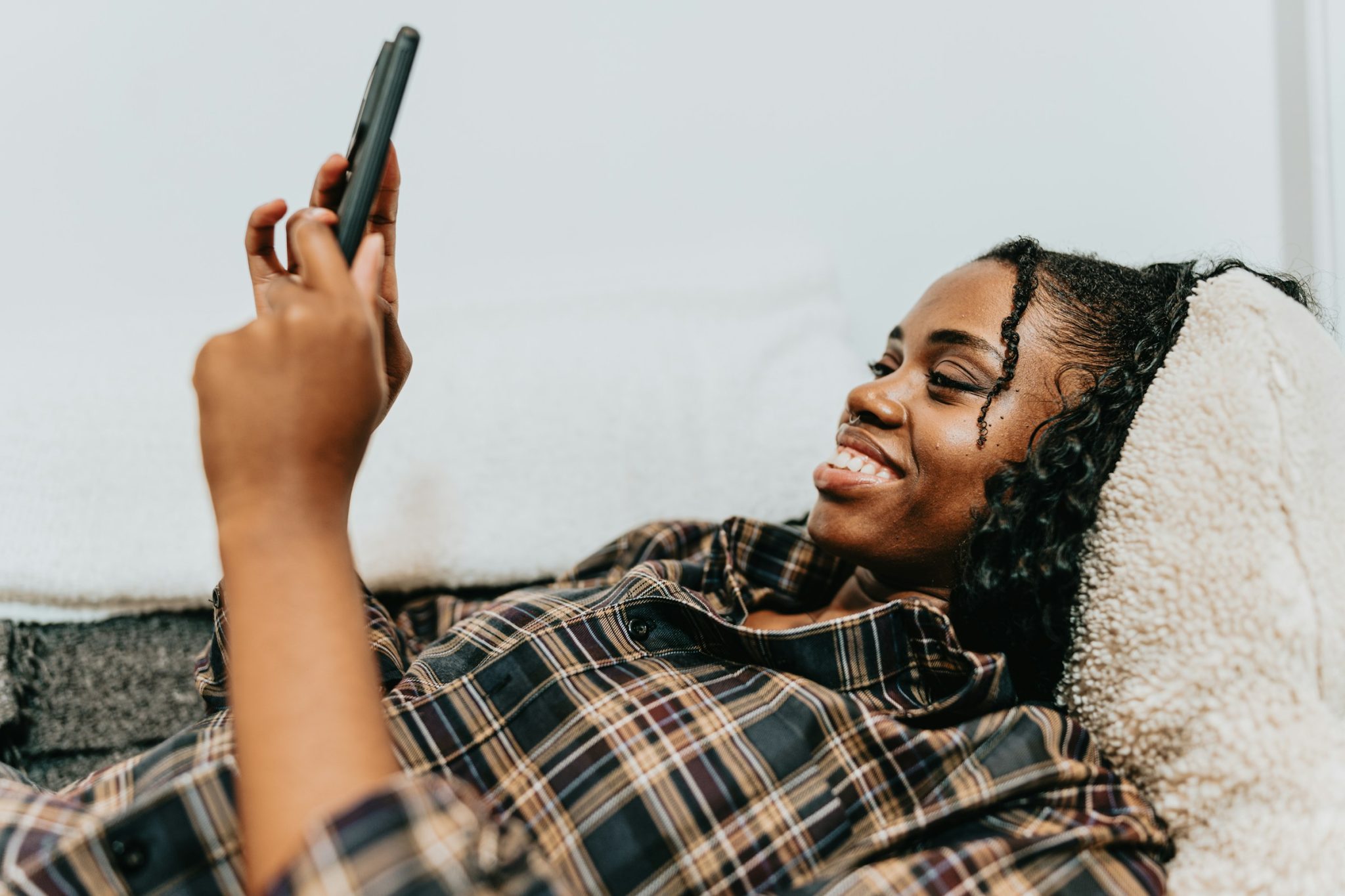 Simple and quick ways people relax online