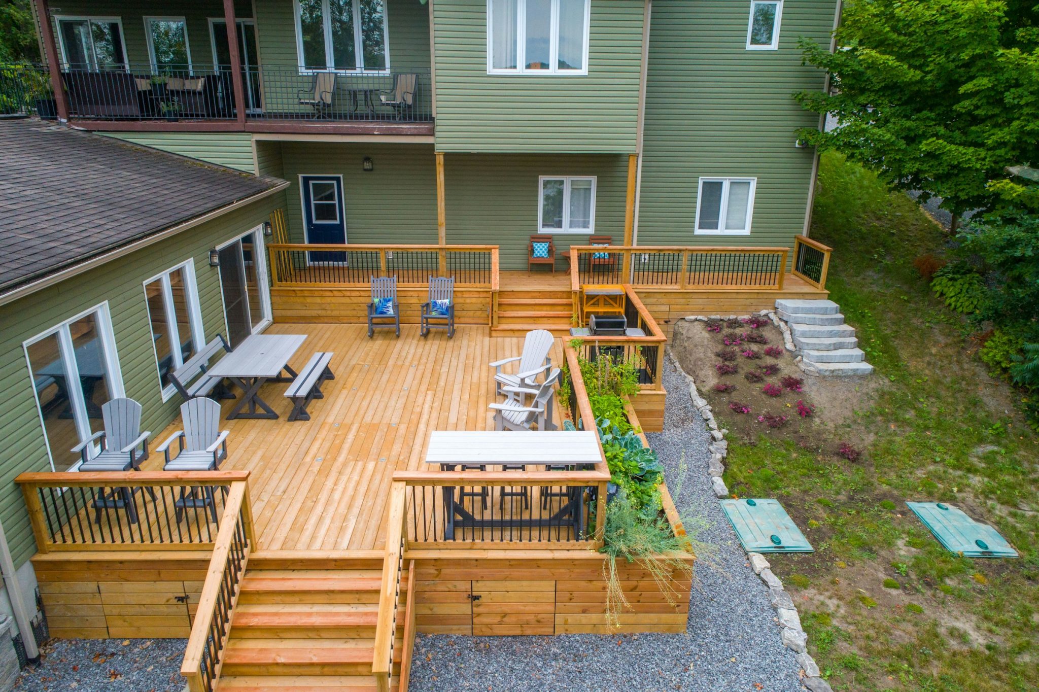 The complete guide to custom deck construction