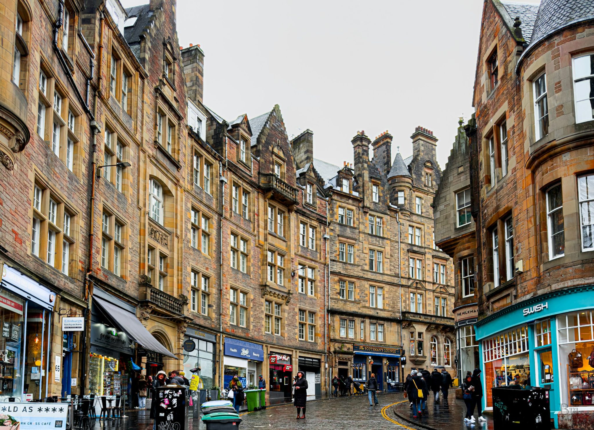 The rise of digital payments in scotland's everyday transactions 2 cash is losing its grip on scottish commerce. From glasgow's buchanan street to smaller high streets in perth and inverness, contactless terminals now sit alongside traditional tills as the default choice for most shoppers. The change has happened gradually, but its cumulative effect on daily transactions is unmistakable. The rise of digital payments in scotland's everyday transactions