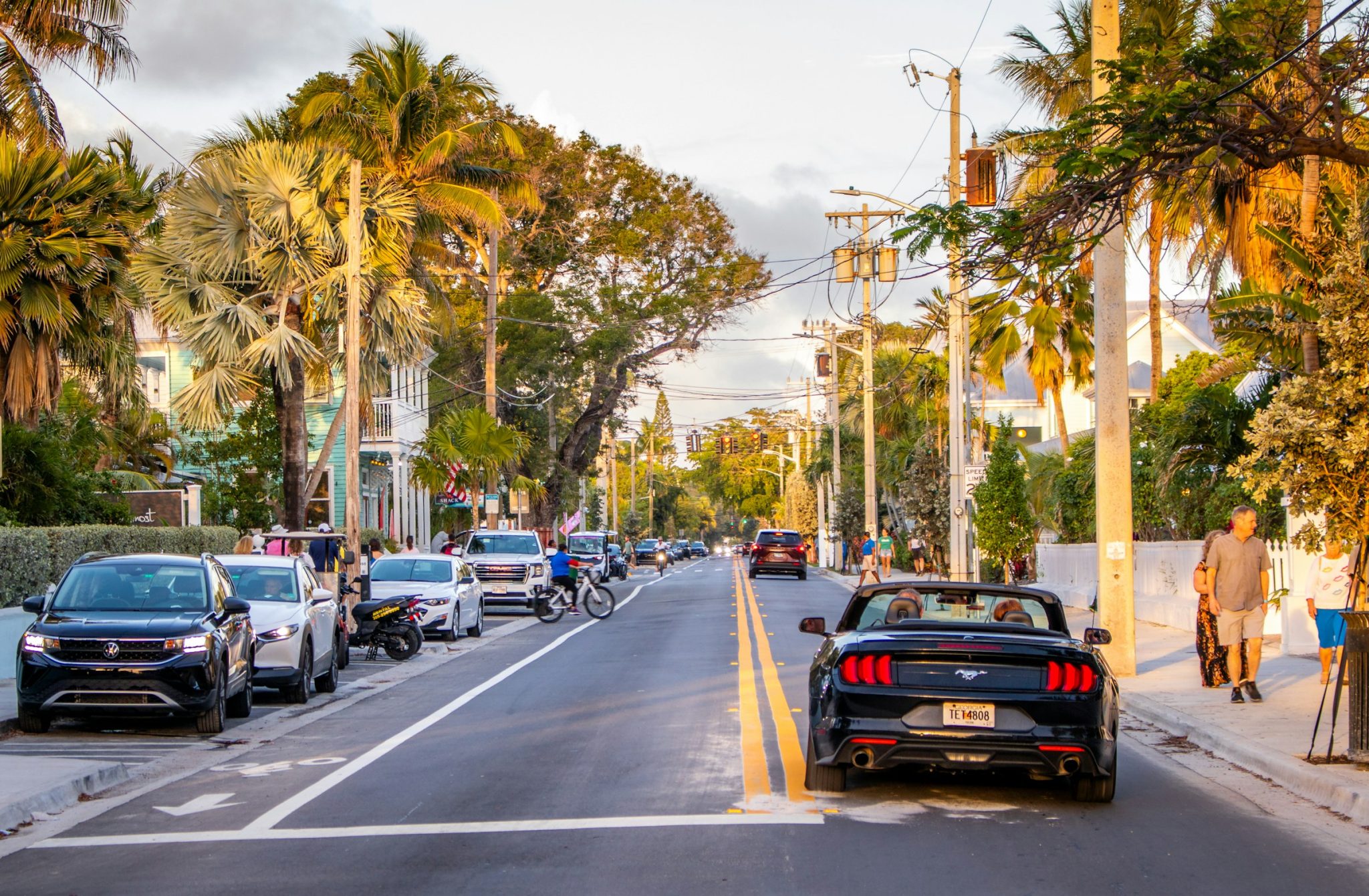 What injured drivers should know about filing a car crash claim 2 florida's highways, neighborhood streets, and busy intersections keep millions of people moving every day, making driving an essential part of daily life. Unfortunately, the same constant traffic also means serious collisions can happen without warning, leaving injured drivers to deal with medical treatment, vehicle repairs, insurance questions, and financial uncertainty. In the days following a crash, many people are unsure of their legal options or whether they have taken the right steps to protect a potential claim. What injured drivers should know about filing a car crash claim