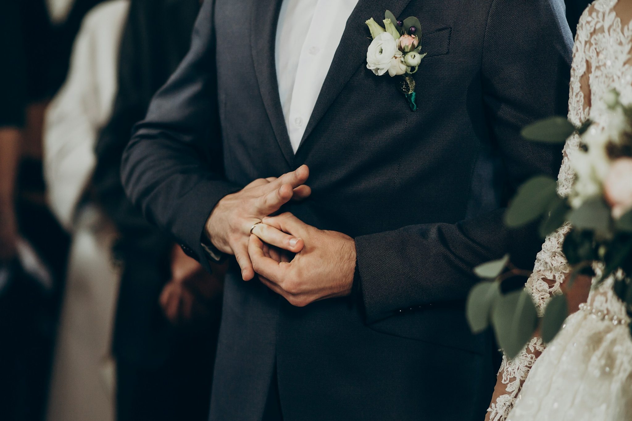 Why gold remains the go-to metal for men's classic wedding bands