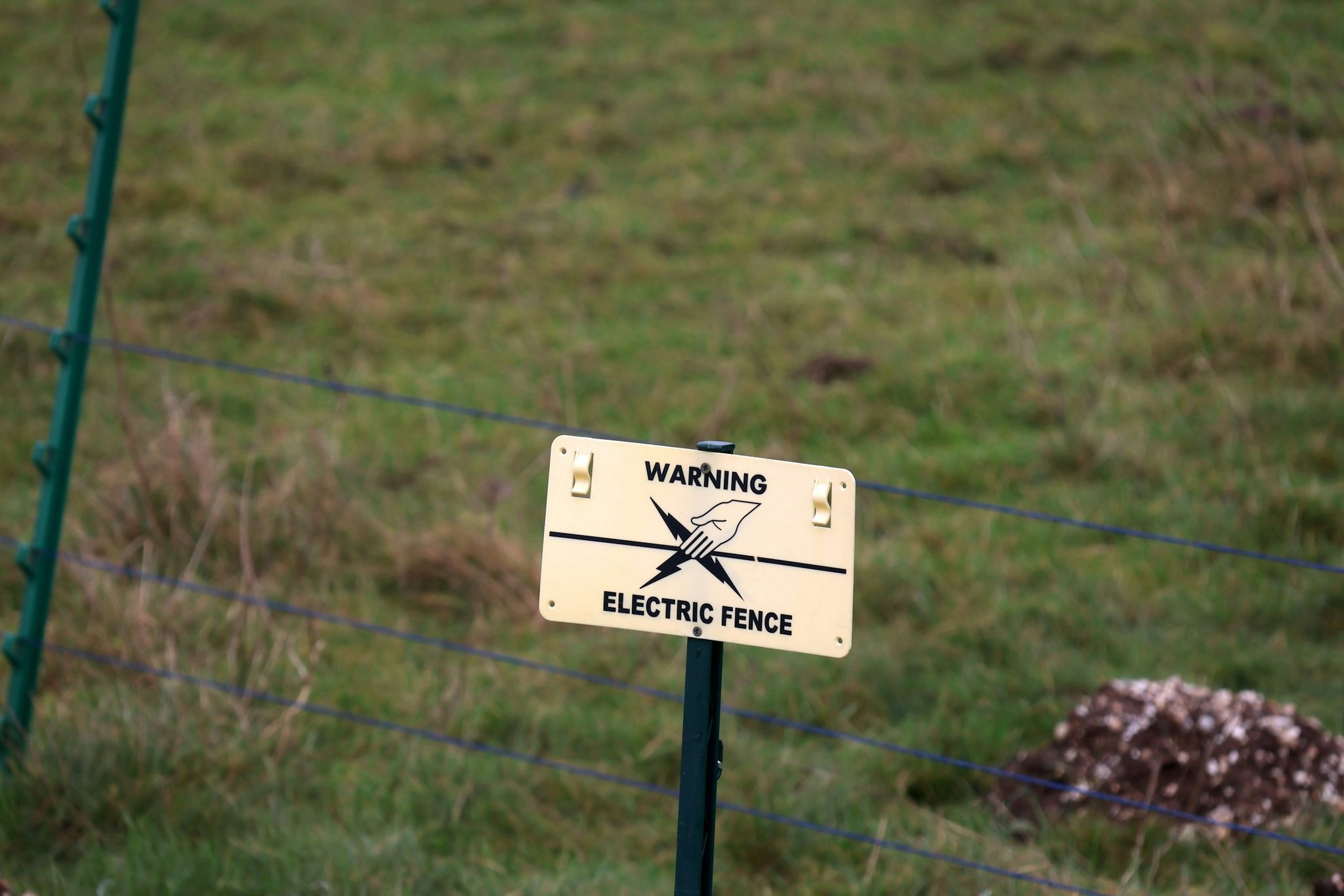 Tip for maintaining an electric fence through the seasons