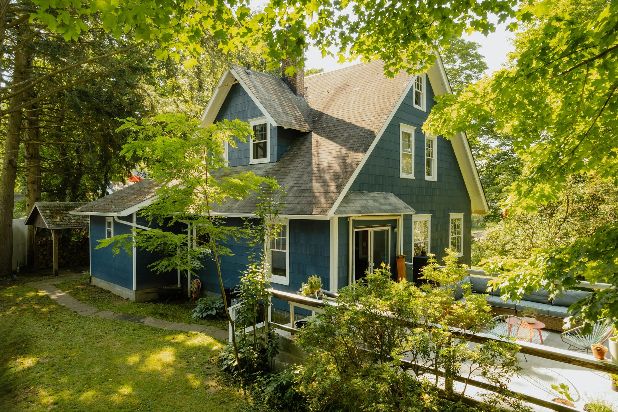 What a new roof actually costs when you live in the pacific northwest 2 forty thousand dollars. That was the first bid my neighbor dana got for her 1,700 square foot ranch house in shoreline, and she laughed out loud in the guy's face. Then she called three more companies and stopped laughing, because two of them came in close to that number. Here's what nobody told her in that first meeting: the price of a roof in this corner of the country has almost nothing to do with the size of your house and almost everything to do with water. What a new roof actually costs when you live in the pacific northwest