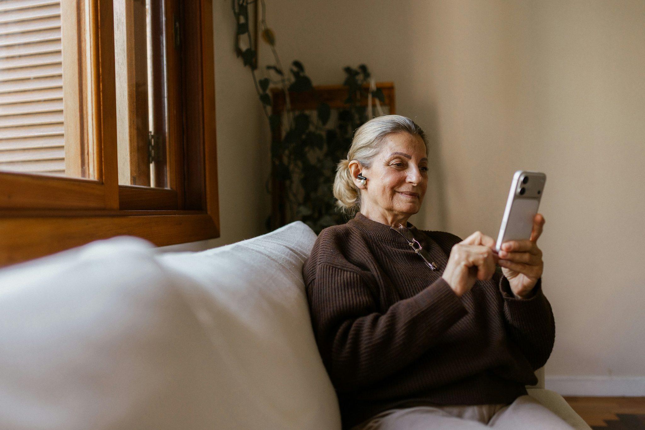 A practical safety plan for older adults living independently