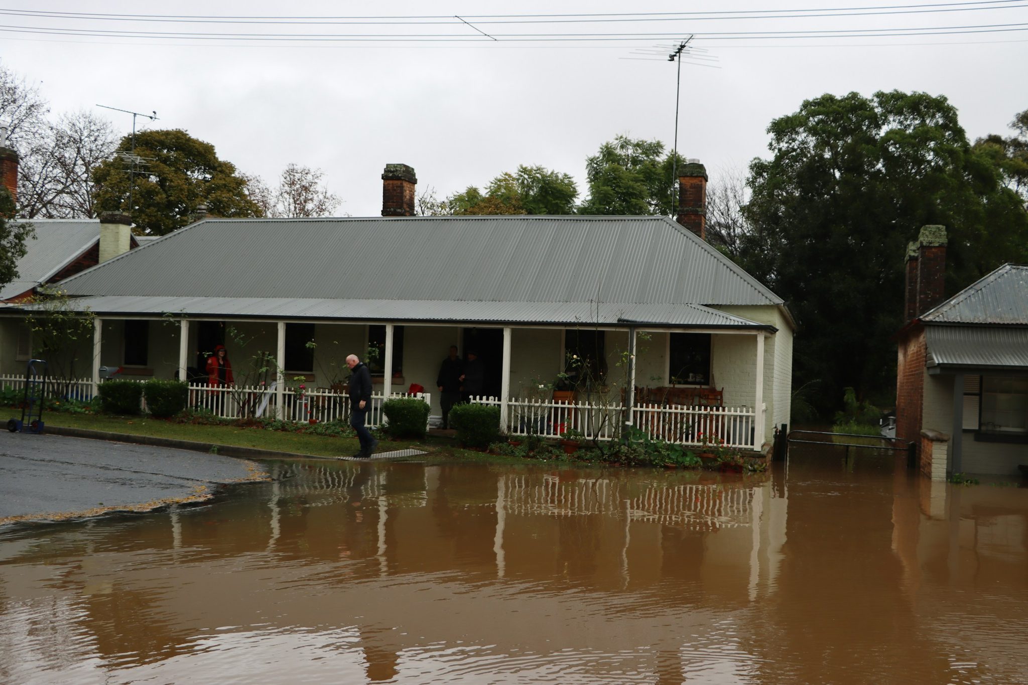 Emergency flood services: a comprehensive guide for homeowners seeking assistance