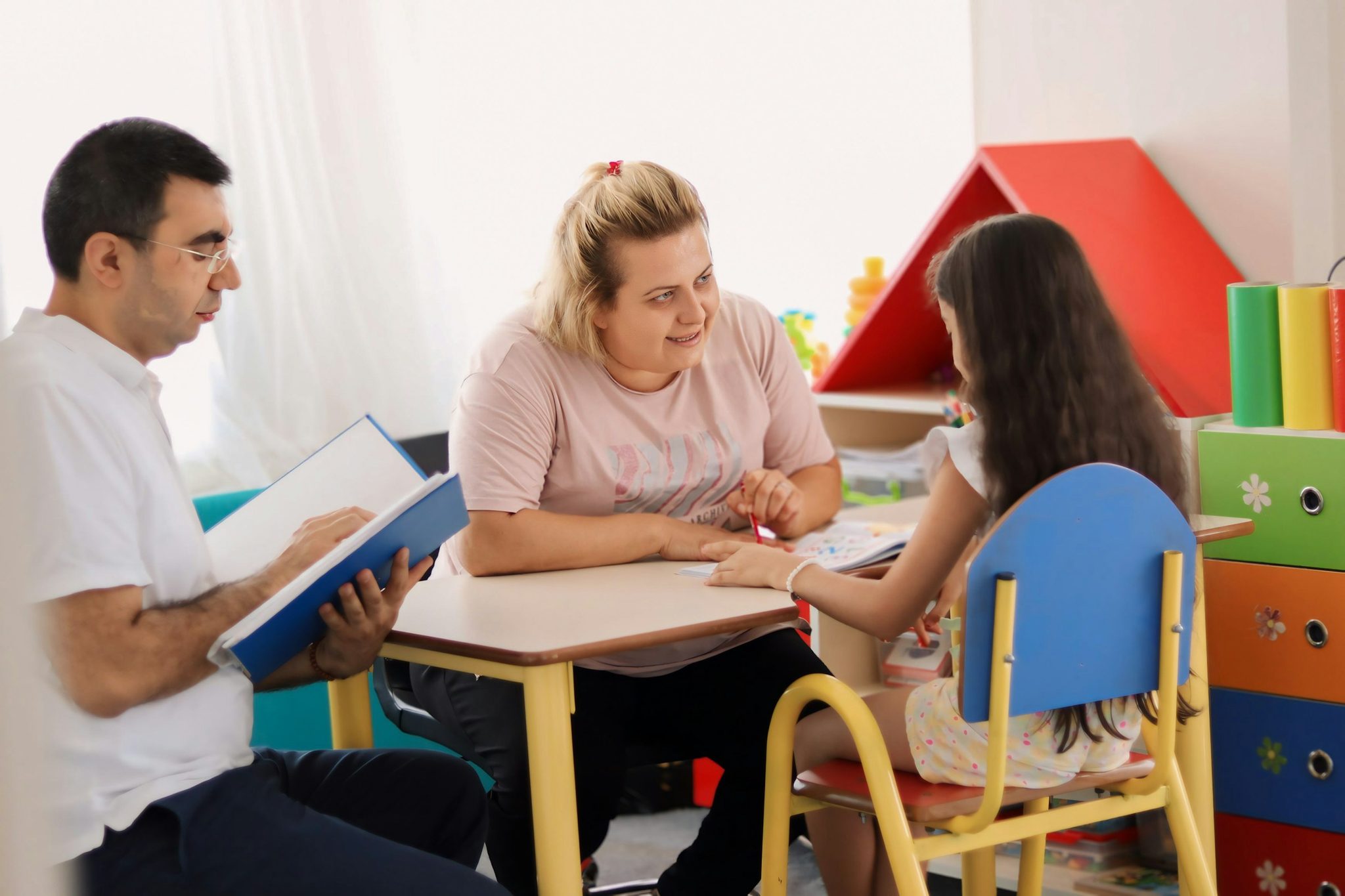 How speech therapy helps children overcome early language delays