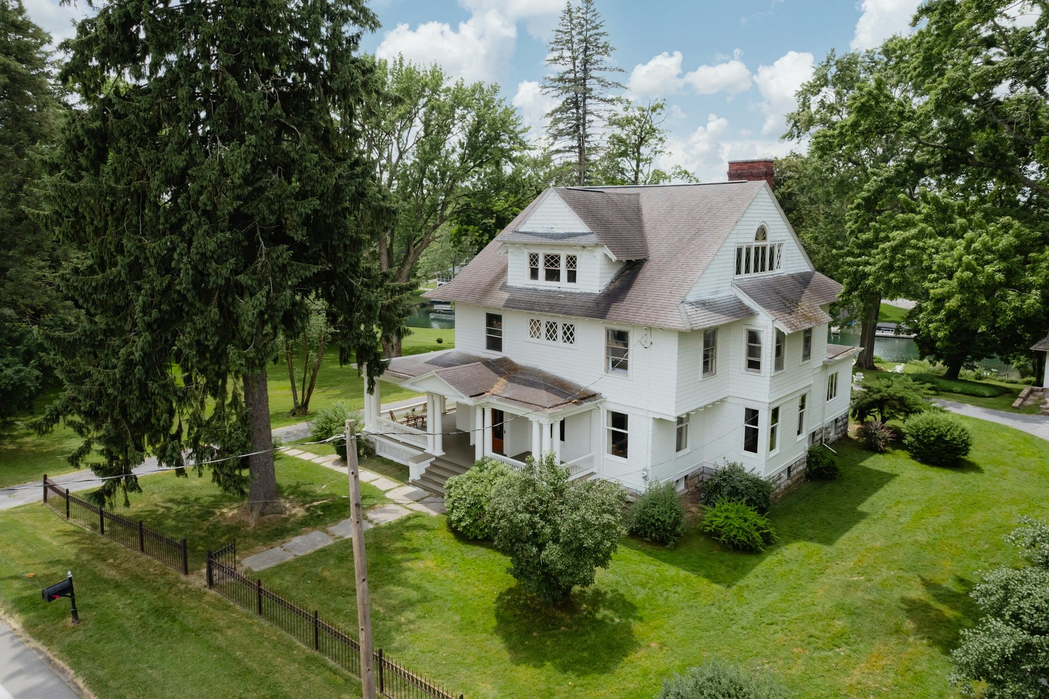 Why homeowners choose professional septic cleaning services for their systems 1 maintaining a well-functioning septic system is crucial for any homeowner. While some might consider taking a diy approach, most opt for professional septic cleaning services to ensure optimal performance and avoid potential issues. This article will explore why homeowners prefer expert intervention, highlighting the necessary steps and benefits of regular maintenance. By understanding the importance of professional services, homeowners can better protect their investment and maintain a healthy living environment. Why homeowners choose professional septic cleaning services for their systems